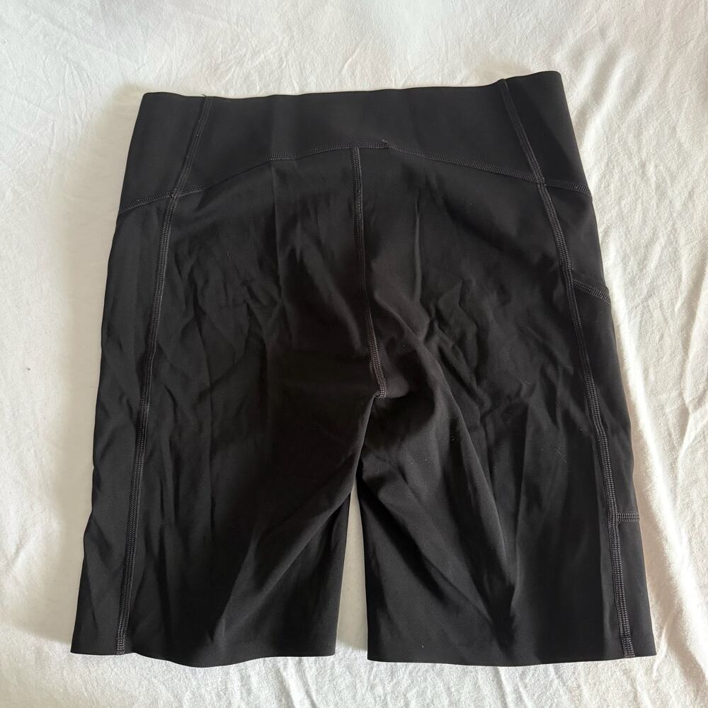 Spanx shapewear shaping every wear shorts, size medium